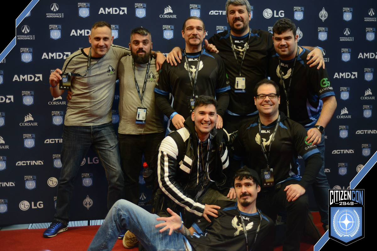 ArieNeoSC's tweet image. This was clearly the best photo of 2019's CitizenCon right?. :D

Go back into nostalgia mode and remember that amazing event: 

➡️Event Gallery: robertsspaceindustries.com/comm-link/tran…
➡️Red Carpet Gallery: robertsspaceindustries.com/comm-link/tran…

One day we'll shake hands again!. #StarCitizen