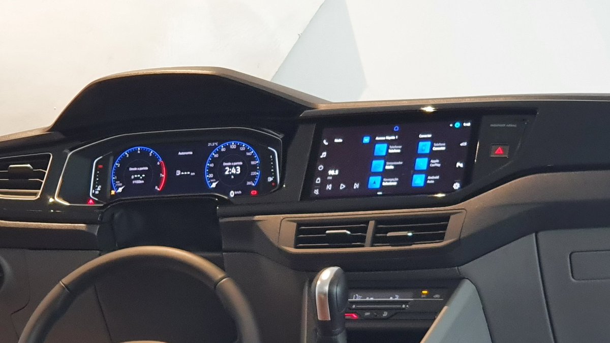 soloautos's tweet photo. Una de las innovaciones más exitosas para VW es el sistema multimedia de #VWPlay, presente en 70 países y con apps nativas además de servicios de asistencia y conectividad del auto. Para @Volkswagen_MX será parte clave de la llegada del #NuevoPolo al mercado https://t.co/RxK38zZ4vw
