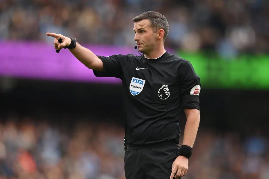 TikiTakaConnor's tweet photo. 🚨| Michael Oliver is the referee for Arsenal vs. Liverpool on Sunday. 

#ARSLIV https://t.co/f3fCZ1Toar