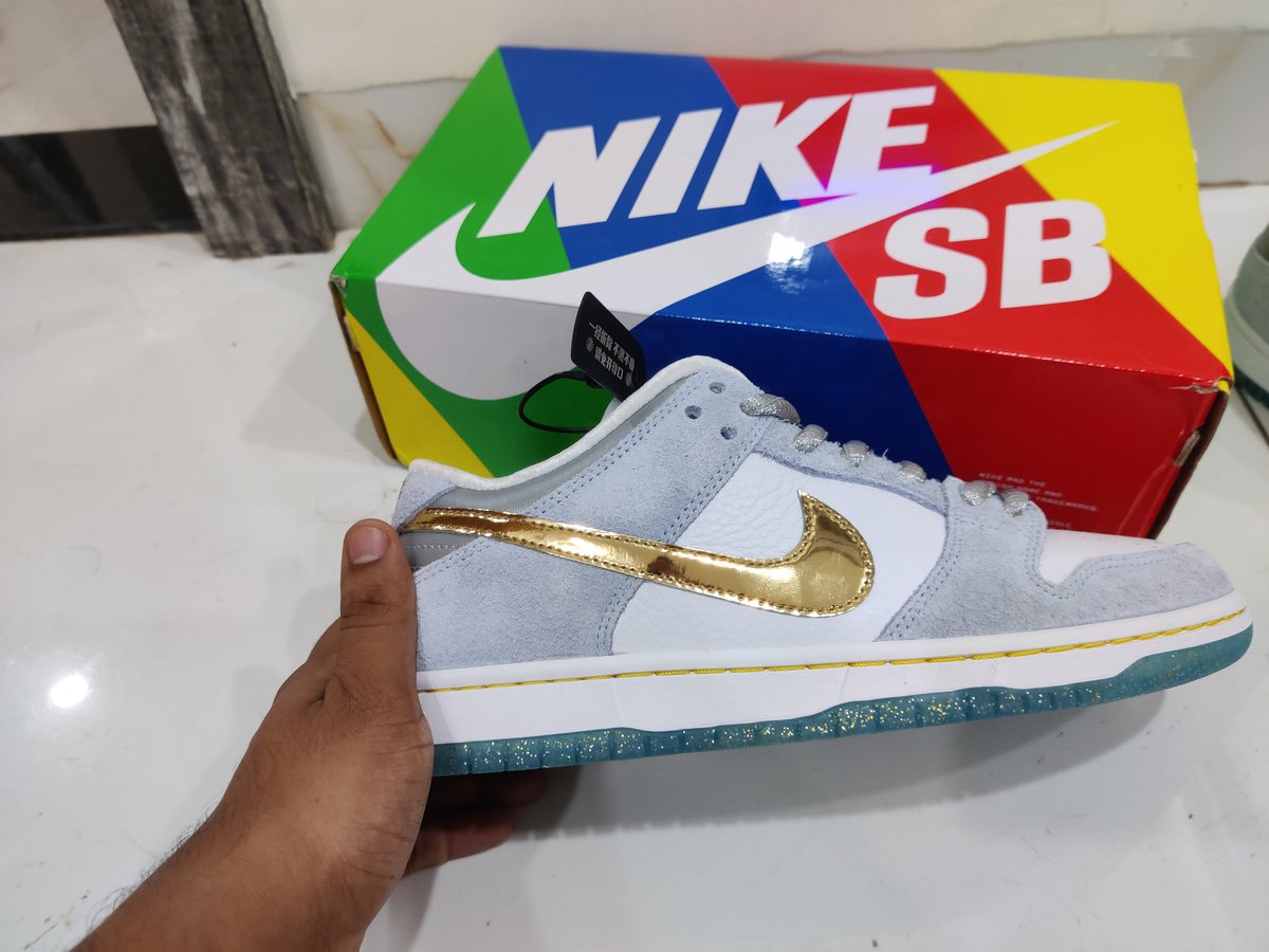 Isarihant's tweet photo. Was very excited to get my first sb dunks, customs ruined it by levying 50% excise duty 🥲 https://t.co/3pp3SNOXMt