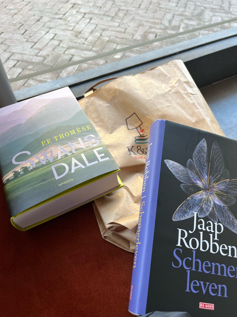 Nieuwe boeken! Een daarvan gekozen dankzij de <a href="/Hardgras1/">HARD GRAS</a> podcast.