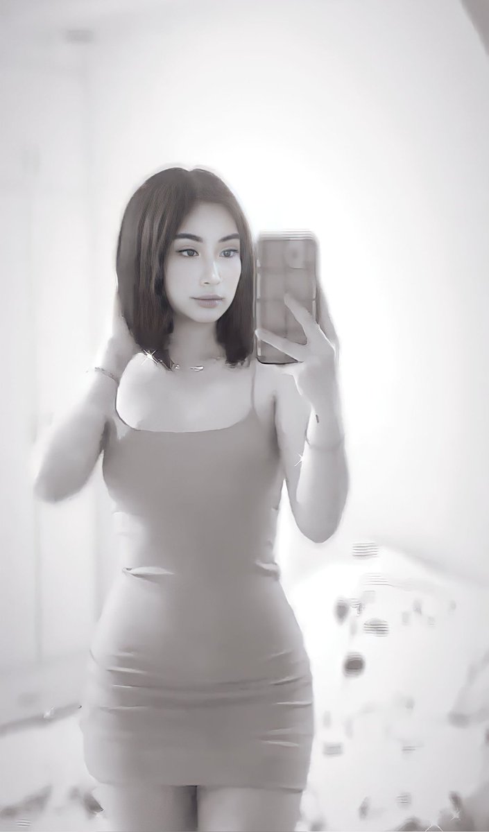 — No thoughts, just Yumi being this sexy. @iamyumigarcia 

→instagram.com/stories/iamyum…