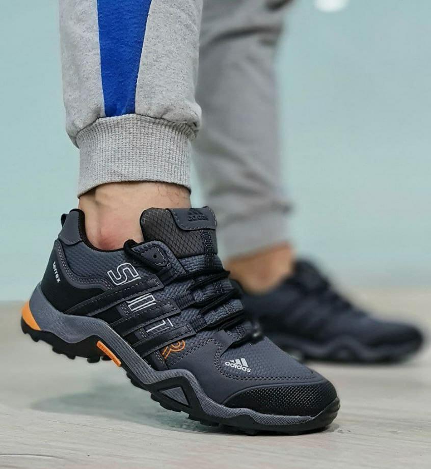 Fishwear2020's tweet photo. 💖item -Terrex
💖size 40-44
💖price -3500
💖free delivery within Nairobi and at an extra affordable cost across the country and Africa
💖0790554246 inbox for more info
💖Till no.5673003
#Mejja #Mutua #MUHOOZI #FirstCommunityBank #Blueface #Safaricom #DriveInn #AdaLiveInKampala https://t.co/JYwti2MQ2k