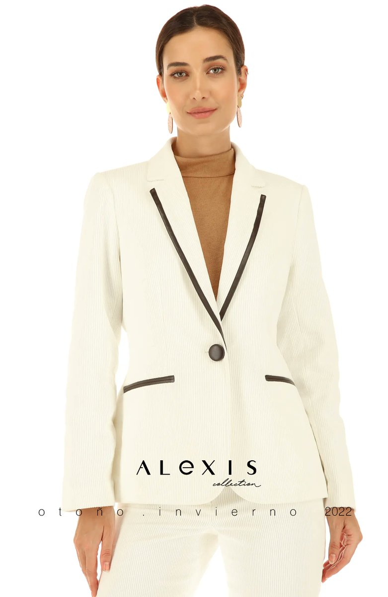 AlexisModa's tweet photo. Un saco de pana perfecto para esta temporada #SoyAlexis #MujerAlexis #LookAlexis #Moda #Estilo #Otoño2022 #DiseñoMexicano #Saco #AlexisCollection https://t.co/QAAsRhOQrR