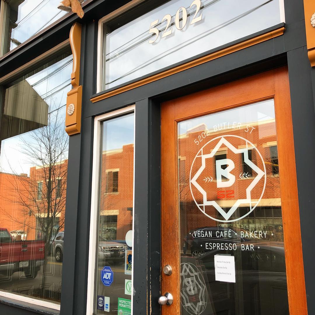 SAGBrokers's tweet photo. Just Listed B52 Cafe, Located in Pittsburgh's upper Lawrenceville
https://t.co/JdFkctYH8A
https://t.co/pjBzVSAlYE
#cafe #vegan #diner #espresso #kombucha #yummo #goodeats #moneymaker #popular #forale #sag #sofrankoadvisors #hotspot #pittsburgh #lawreneceville #arsenal https://t.co/cnP3USMnPQ