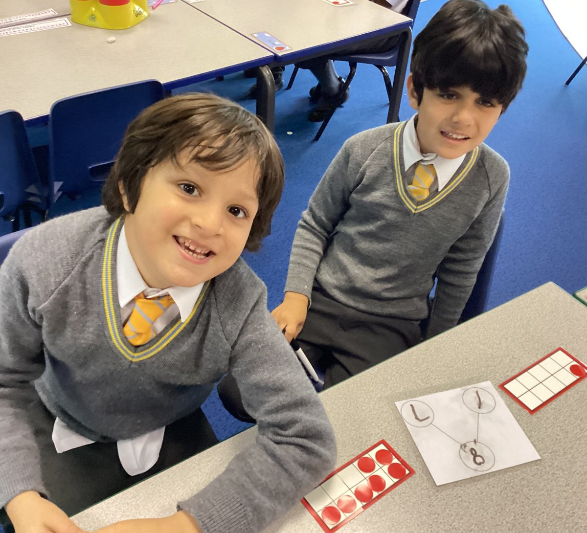 StainesPrepYr1's tweet photo. We have been learning about the part whole method in #StainesPrepMaths and using a tens frame to represent both parts @WhiteRoseMaths #KS1maths #primarymaths #StainesPrepLearning https://t.co/nTiKtKMNxc