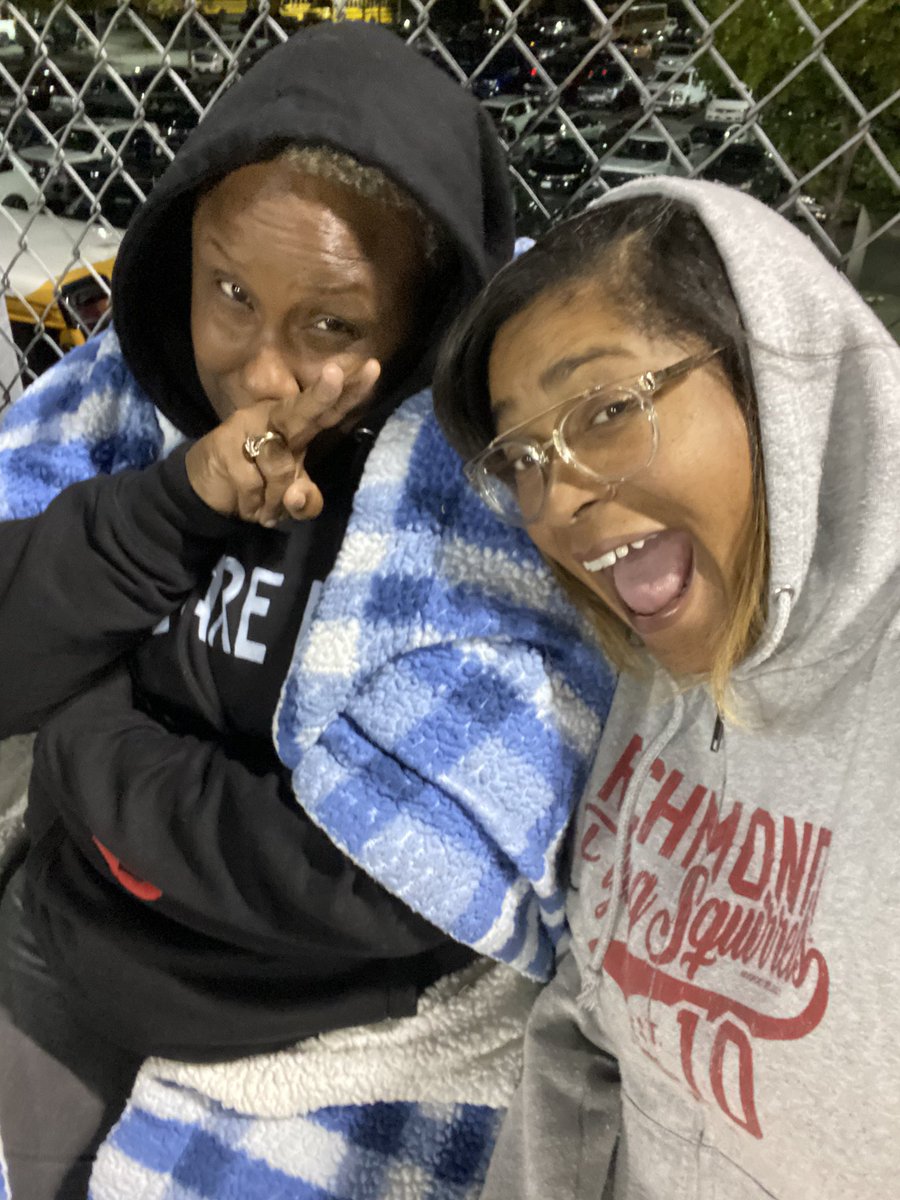 AnnCan2024's tweet image. I met this lady over 40 yrs ago in the 2nd grade. I asked her when was her birthday and she said Sept. 29, I said mine is the 28th, we are going to be friends💥💥💥 #ThisIs47 #WeGoWayBack #NorthsideFinest #FultonsFinest #ForeverFriends #Bestie