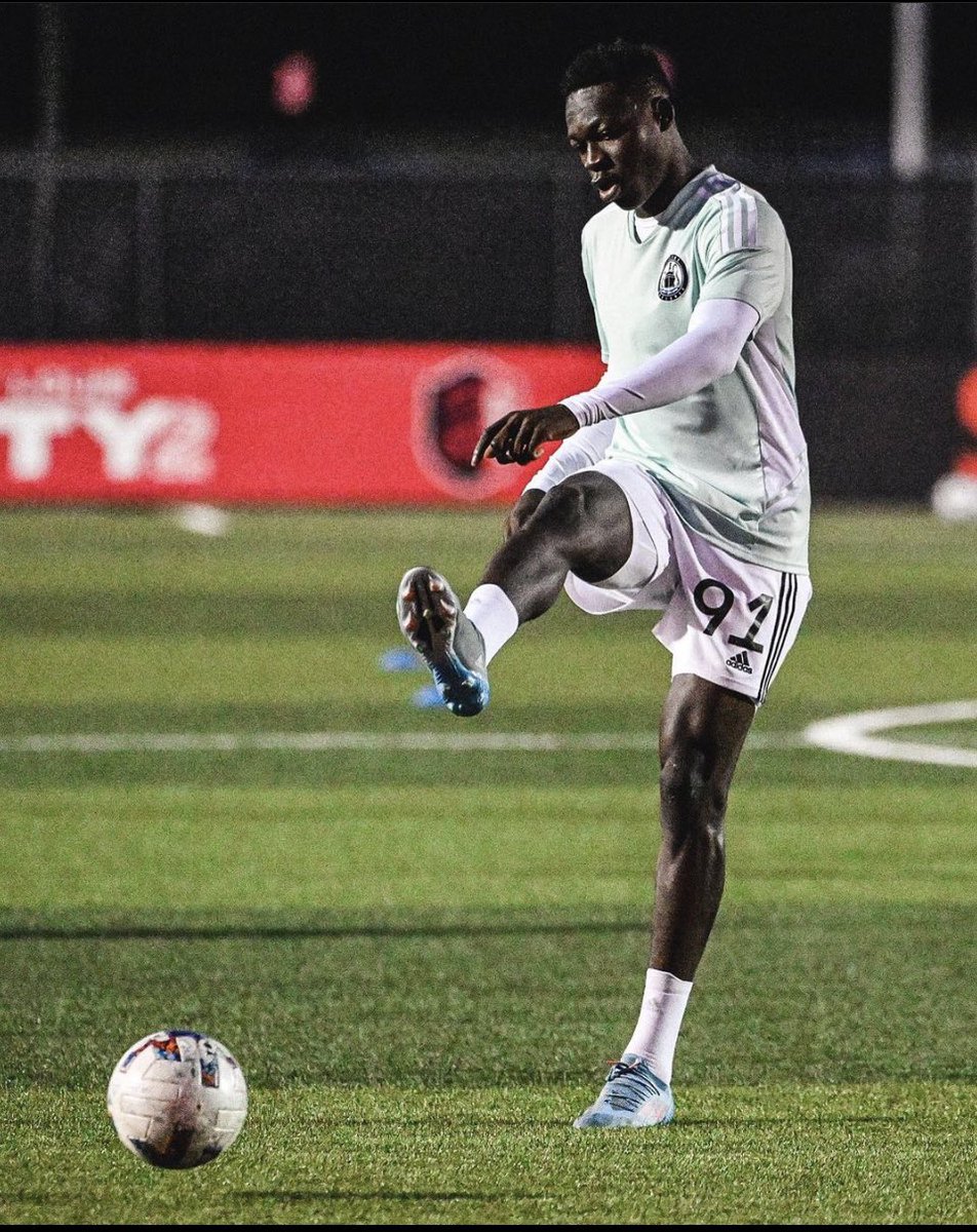 I would have liked a lot of things to happen in a different way but you can't choose everything in life the only choice is to move forward and never give up! ́ ́