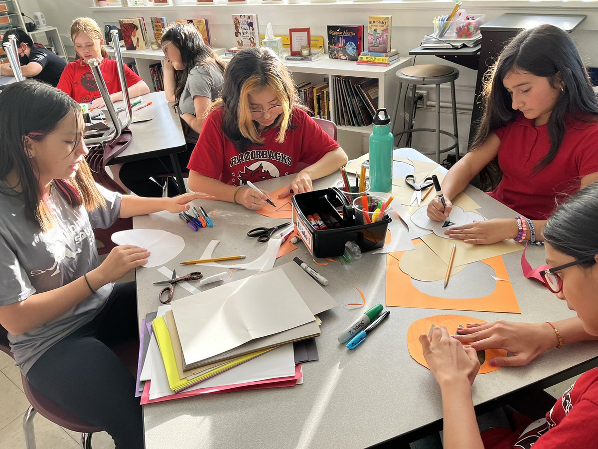 MSuccessHTX's tweet image. Spooky season has hit the Mission Squash classroom. We talked about goals and making attainable short term goals for ourselves. We are making fall pumpkin goals to grow through the season.