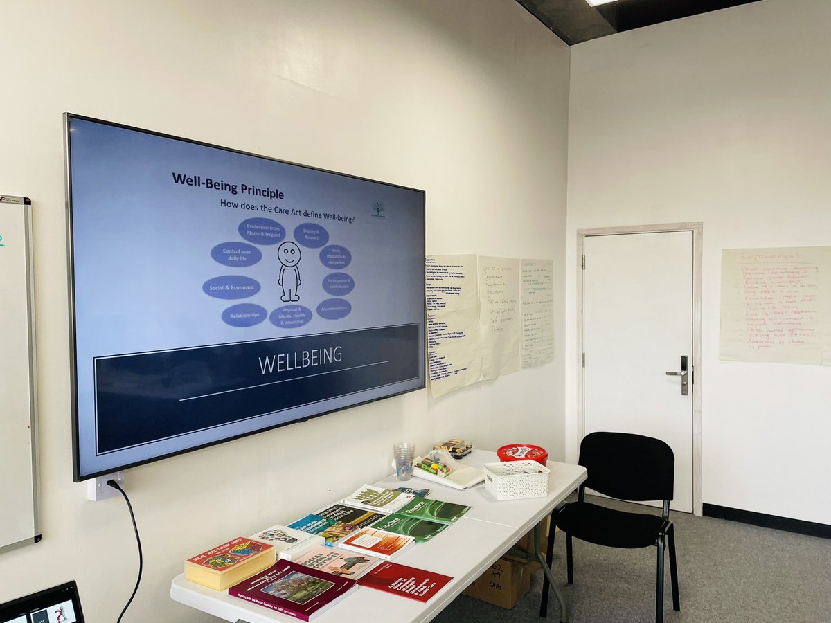 hfeeney_asc's tweet photo. Day 2 of our ASYE programme - exploring the well-being principle and other key principles of The Care Act 2014 to unleash the true potential for person centred, strengths based practice ❤️ #ERYCASCHASYECohort22 #goodoldflipchartpaper #workingtogether https://t.co/AAubqg8eMJ