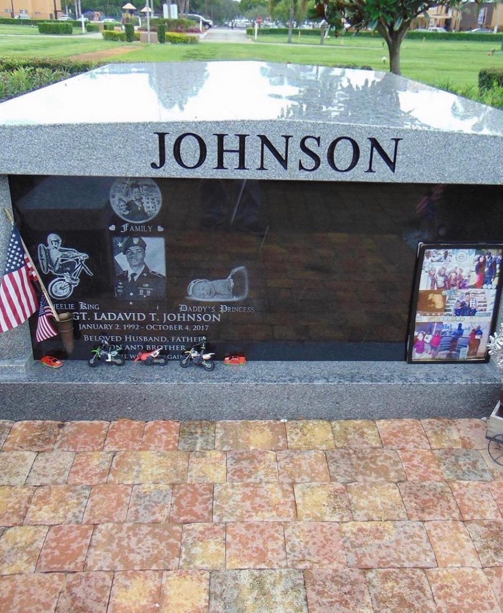 op_hawkeye's tweet photo. 10.4.2017  SGT La David Johnson 🇺🇸

#OpHawkeyeRemembers #LaDavidJohnson #3rdSFG #SilverStar #PurpleHeart #DeOppressoLiber

📜 https://t.co/Q4wJ8Jpmem
📰 https://t.co/NDvuOq75Ld
📰 https://t.co/pZERMSWcZF
📰 https://t.co/45D2D3reoG
📰 https://t.co/fsRhhJ4g2H https://t.co/KfT867rdhc