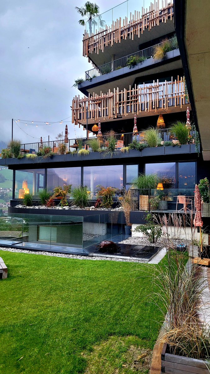 Mountain love x Mindfulnest 

Blick und Energie waren unbeschreiblich wertvoll beim ersten <a href="/_mountainminds_/">MountainMinds</a> #yoga &amp; #trail Abenteuer <a href="/zillertal_at/">Zillertal Tourismus</a> 

Es schreit nach Wiederholungstat 🙃😉 hätte Lust auf mehr #Diversity