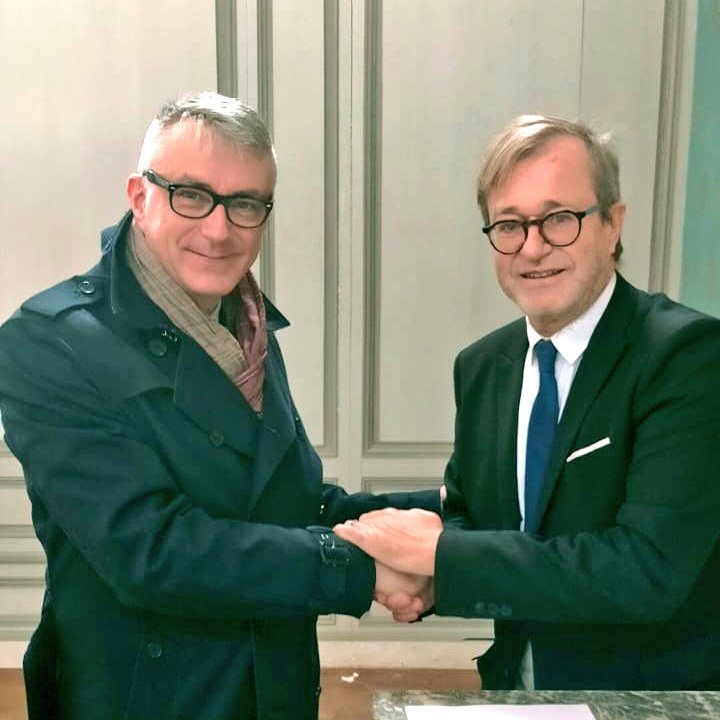 acstrasbourg's tweet photo. Le recteur @OlivierFaron a co-signé ce matin avec le #DSPIP de Strasbourg la convention interrégionale @education_gouv/#administrationpenitentiaire ds la grande salle de l'Abbaye de Clairvaux, au centre des anciens murs de #détention #education #upr https://t.co/oACat7KKoI