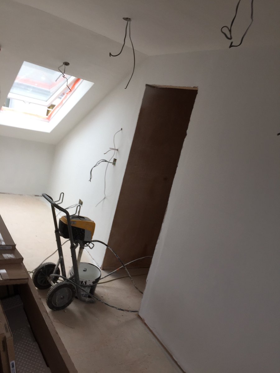 Garethbowz's tweet photo. @Bmsbobby1 In door spraying day. Block of flats. #firstcoat https://t.co/WznbRluSUV