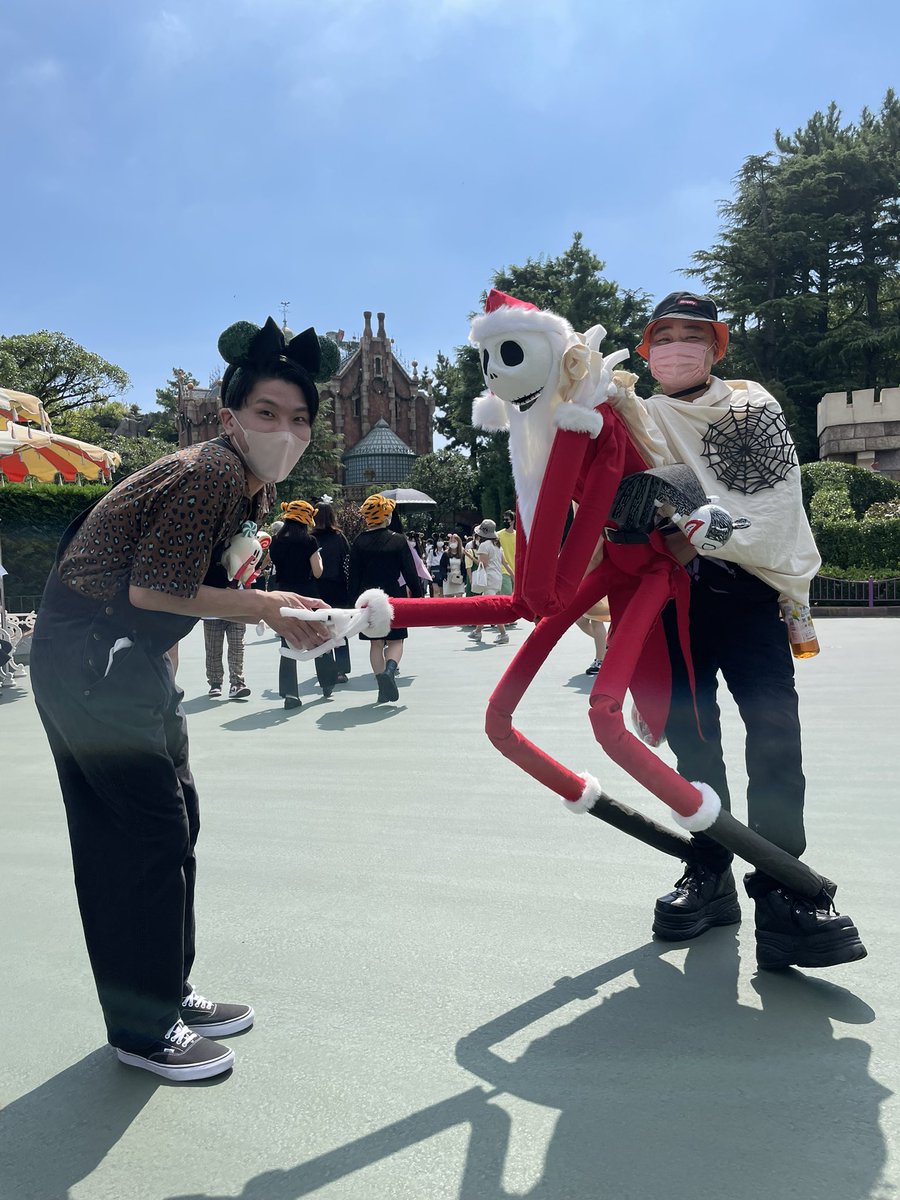 ダッキー&amp;バニー
フィニアスとファーブ
ハイパー超リアルジャック

仮装すごすぎる…😂✨🐋
俺はマジでめんどくさいから絶対こんなすごいの作れないです💪✨