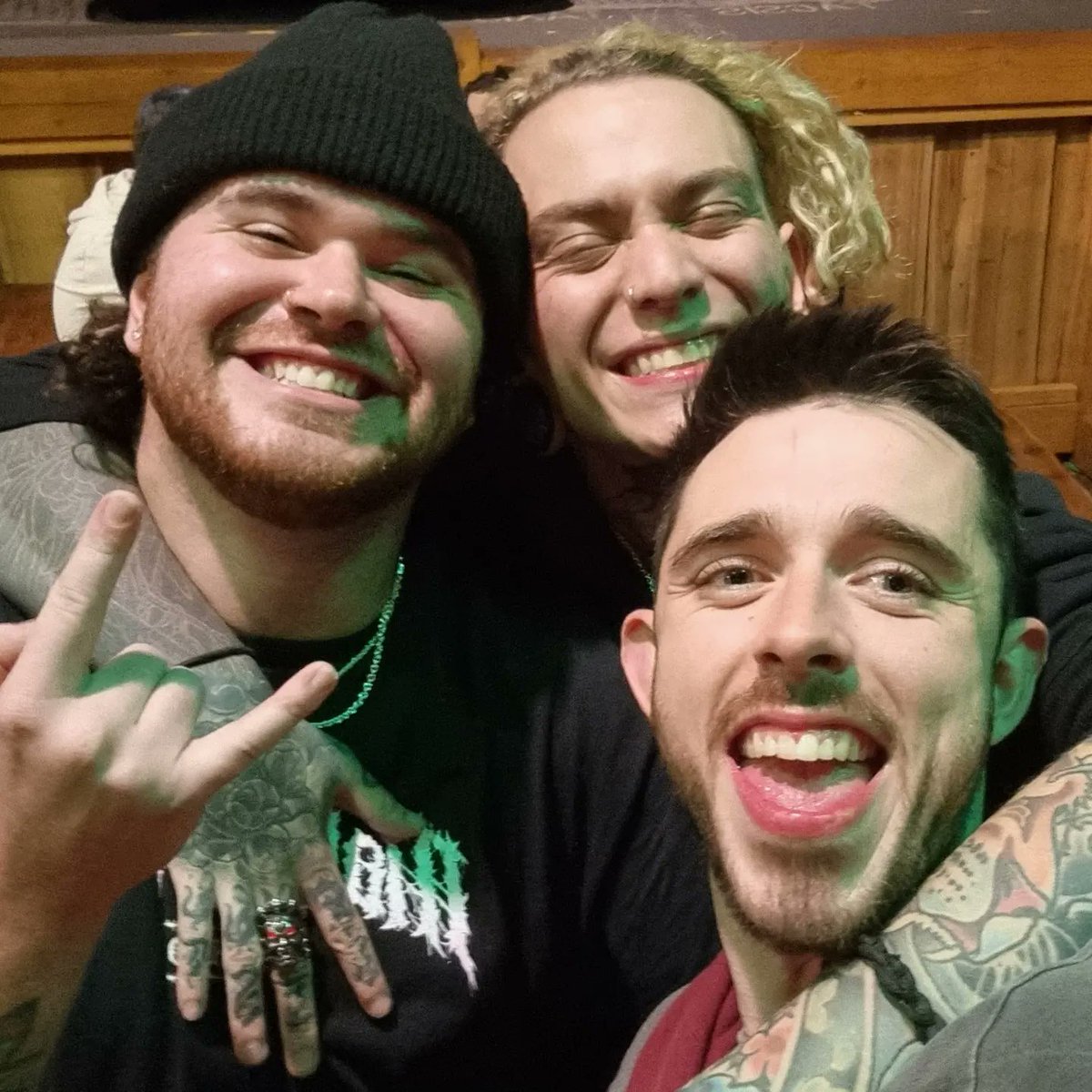 Jo_el30's tweet photo. @LornaShore What a way to get the night started 🤟🤟 https://t.co/j5SBt3WOLq