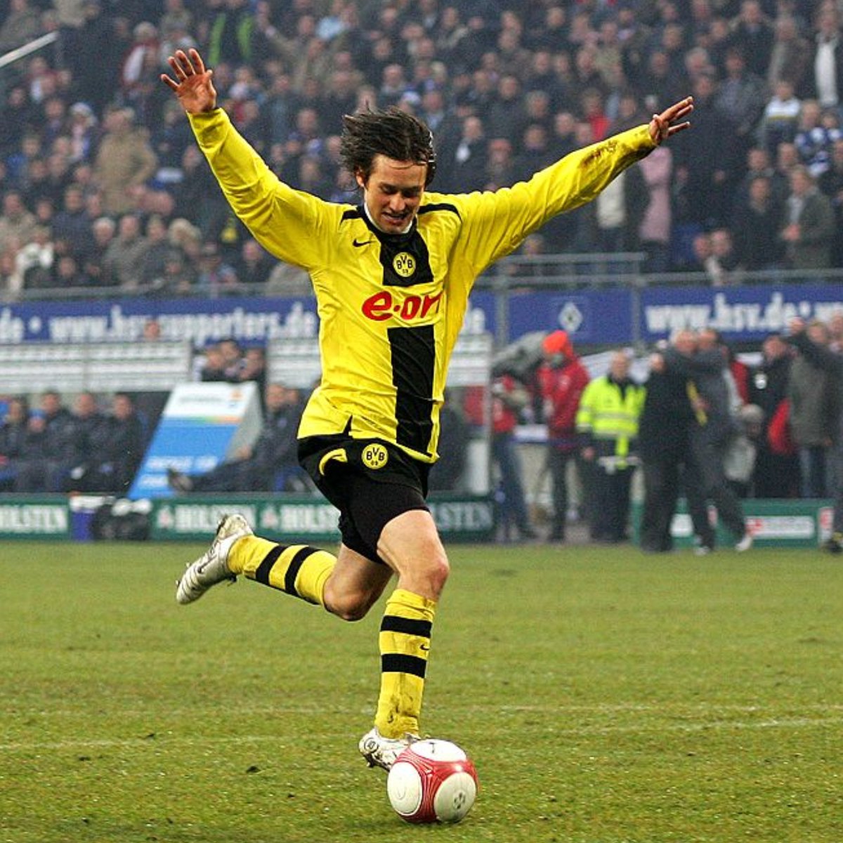 BlackYellow's tweet photo. Iconic ✨ https://t.co/4yvc6YKCGI