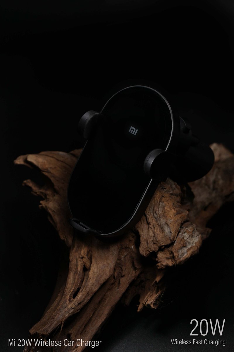 Thinker_D's tweet photo. Finally got this wireless car charger from xiaomi. Because, there's a few times where I forgot to bring my power bank and my phone battery almost died and with this, I don't need to worry about phone battery dying while need to use GPS at the same time. https://t.co/J4ehDocgPA