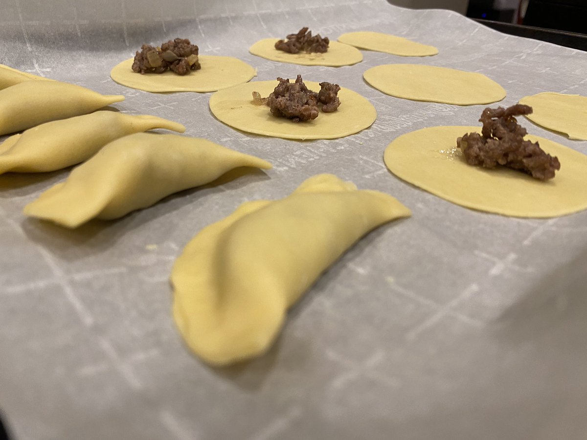 NASH_and_coffee's tweet photo. Every year before Yom Kippur I prepare grandma Esther’s #kreplach (Jewish equivalent of wontons, for those who are not MOT). Traditions connect us to our People, but also to real people we miss.
#ChatimaTova #חתימהטובה https://t.co/KbQ2Xvcr2F