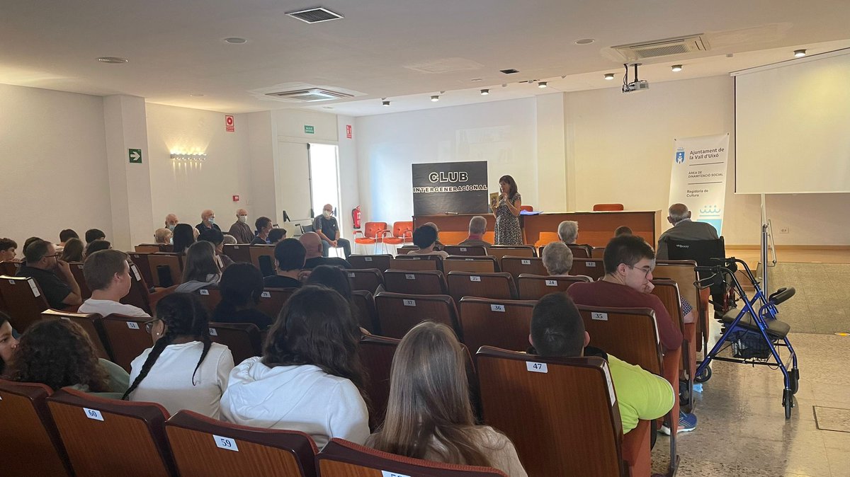 Biblioteques La Vall d'Uixó tweet media