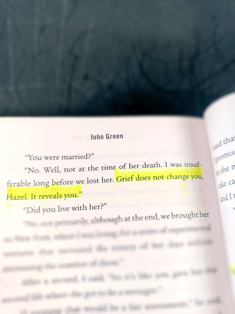 M_Rizwansays's tweet photo. "Grief does not change you, Hazel. It reveals you."
#The_Fault_In_Our_Stars
#John_Green https://t.co/49qt2KNWrc
