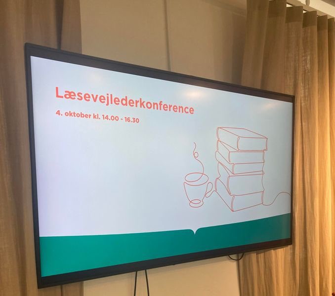 karinakiaer's tweet photo. I dag har jeg haft fornøjelsen af at holde et oplæg på Gyldendals læsevejlederkonference. Tak for et godt arrangement og tak muligheden. https://t.co/PWlFNG1fYe