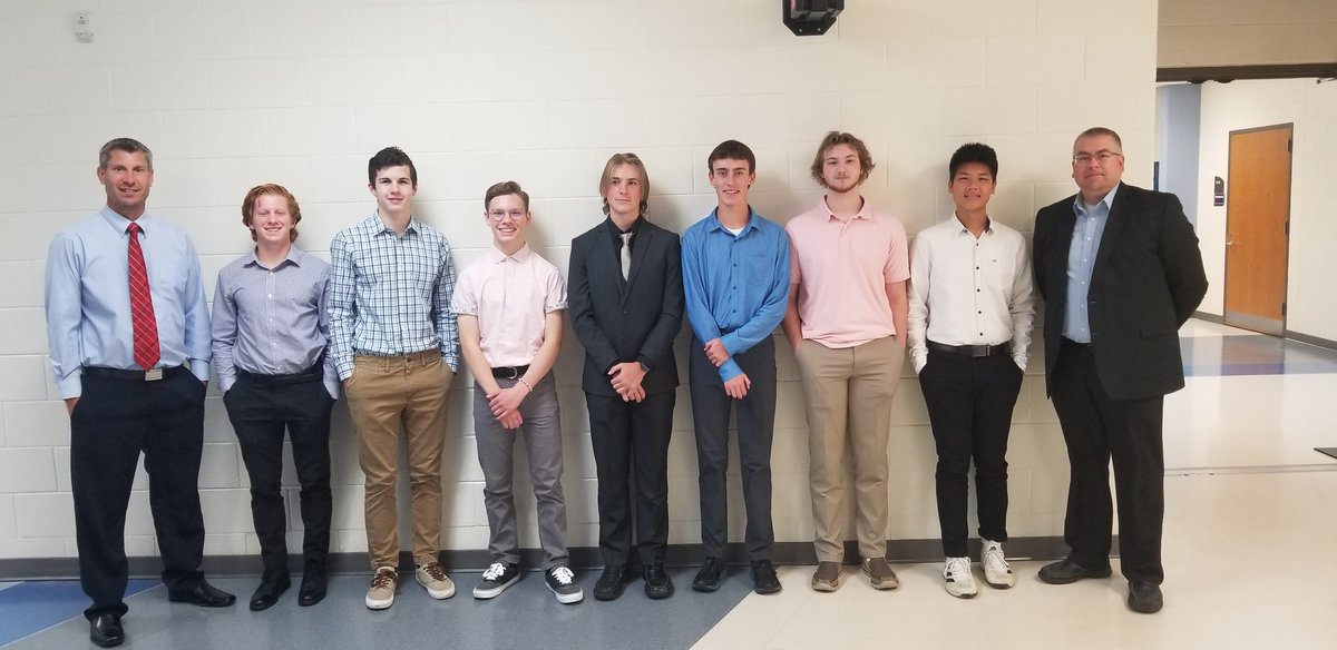 langeb75's tweet photo. First Innagural Career and Technical Education Professional dress day!  First Tuesday of every month CTE students will be dressing, acting, composing themselves in a professional manner with the opportunity to win a prize!  #glcshs @glbluedevils https://t.co/b0nrt4Vr7s