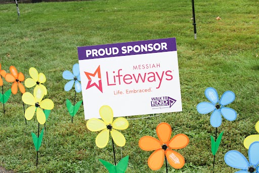MessiahLifeways's tweet photo. On Saturday, several Messiah Lifeways team members supported the @alzassociation at the 2022 Walk to End Alzheimer’s. They walked two miles as #ONETEAM, carrying pinwheel flowers that honored those with memory impairment—united in the hope for a cure. #EndAlz https://t.co/2rjpz5Watb