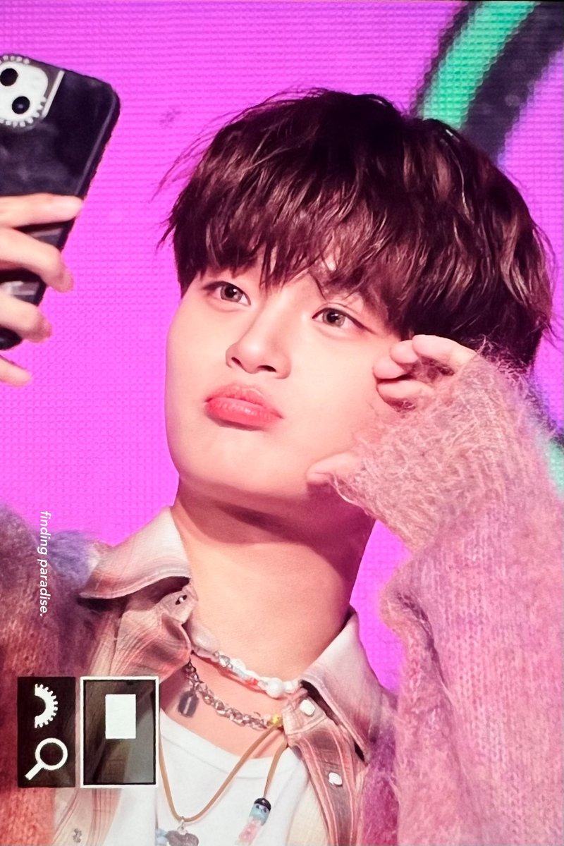 fp_0129's tweet photo. 221004 내세상에서 제일 달콤.. #대휘 #이대휘  #AB6IX https://t.co/ZW1dc9hfWi