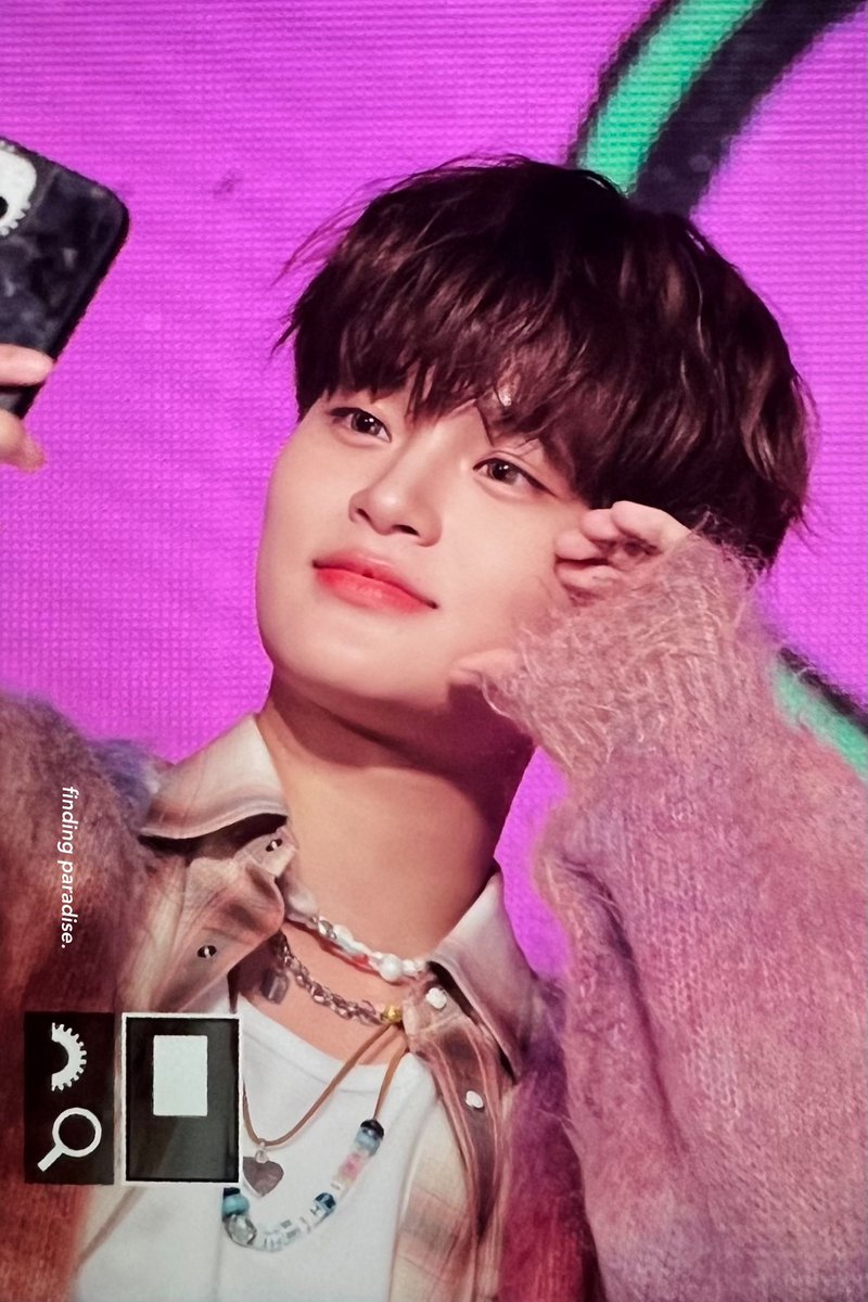 fp_0129's tweet photo. 221004 내세상에서 제일 달콤.. #대휘 #이대휘  #AB6IX https://t.co/ZW1dc9hfWi