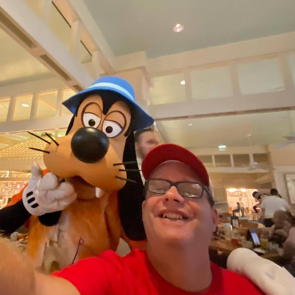 disourdream's tweet photo. Guess what? The characters are back at Disney’s Cape May Cafe today, 10-4-2022. Nothing like a hearty buffet breakfast to get the morning started.
Angela will have the video out on our YouTube channel in a bit.
#disneybeachclub #capemaycafe #disneydining… https://t.co/3r6t9XP6r1 https://t.co/34DPo5QjGN