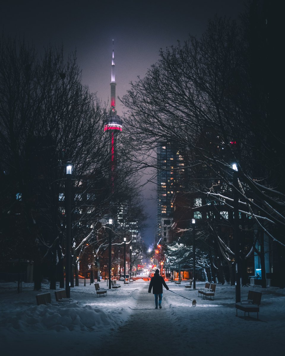 Tylersjourney_'s tweet photo. moments in the city https://t.co/gMqmzU2CHf
