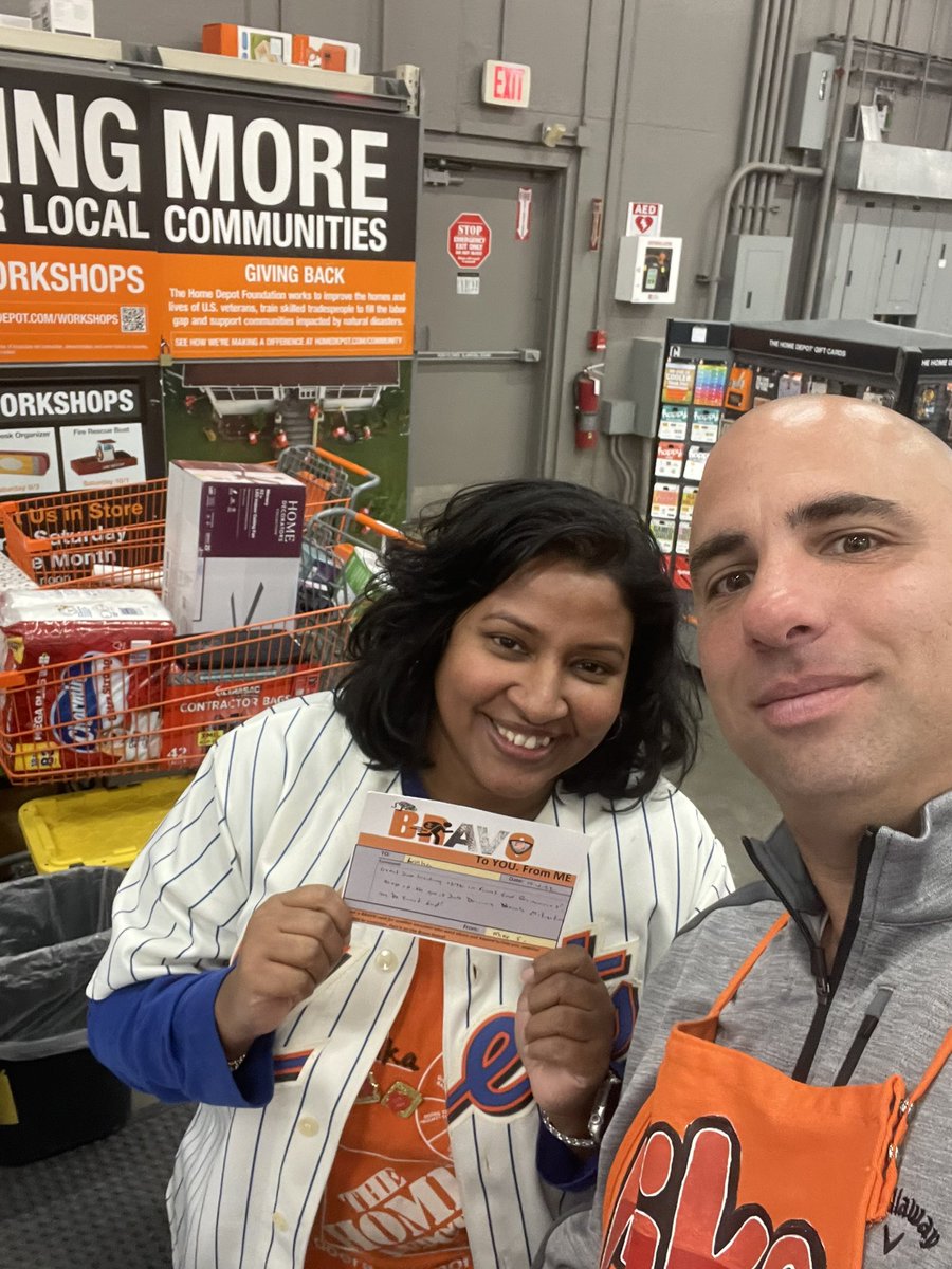 Great job @LankaGamag for driving front end recoveries! Congratulations on being #1 in 1272! @LankaGamag @McMullenCJ @DawnOsorio @Vinnie_Merlo @SestoB @dlw877 @AngelaYelles