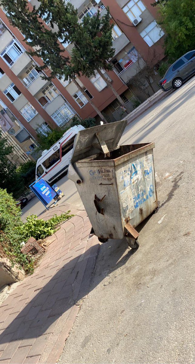 yıkılmadım ama ayakta da değilim