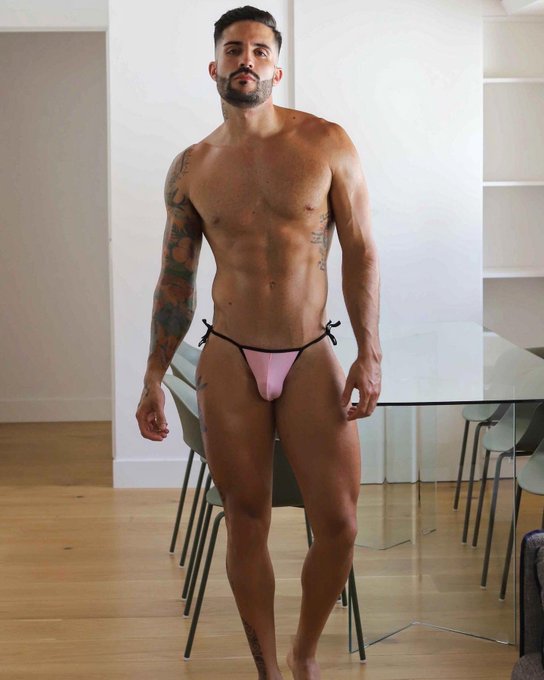 Cu&aacute;nto m&aacute;s peque&ntilde;o m&aacute;s c&oacute;modo 🫣  https://t.co/B5tamfbx0G https://t.co/Oc3NThl7Yt