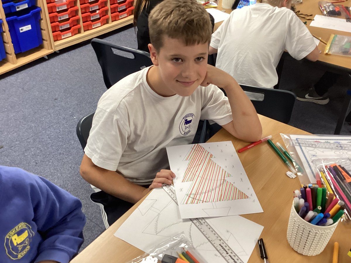 BadgerClass56's tweet photo. We are getting in the Christmas spirit early in the Badgers class today. 

The children will be coming home with their designs for you to purchase if you wish to. 

#82daystogo https://t.co/FG0WIsf6bn