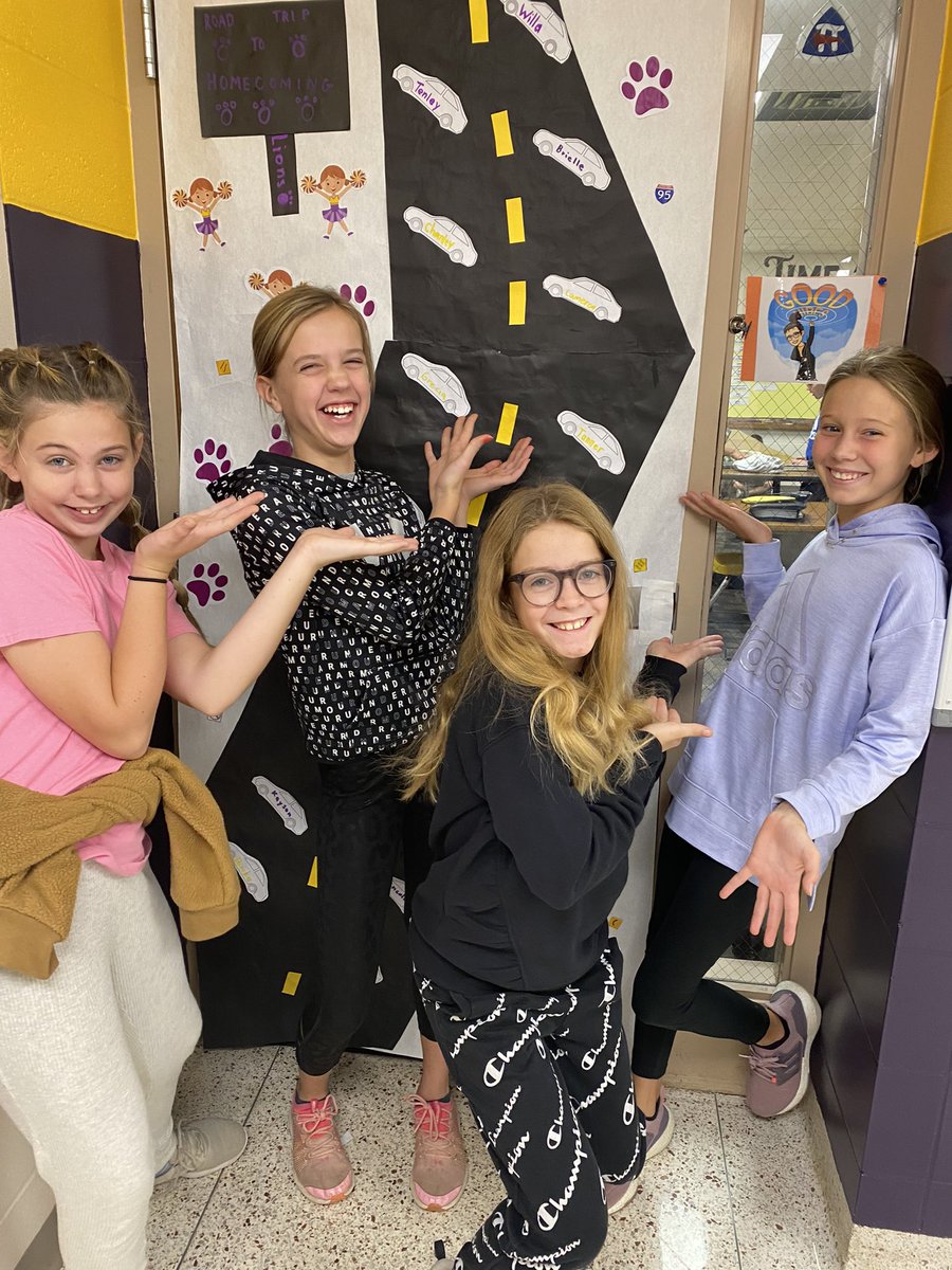 mrsmaxwell0421's tweet photo. Thanks to some of my homeroom kids for decorating my door for homecoming. @CentralLyon #homecomimg https://t.co/KiS37DIab8