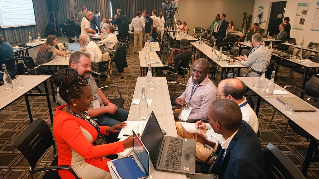 leapRE_EU's tweet photo. 🟢 Lots of exchanges happening at the @leapRE_EU Stakeholder Forum! 
🤝🏾 Partners from the different #LEAPRE projects are sharing experiences and learnings during the clustering session. 
🚀 Future collaborations are ahead to boost #renewableenergy research! 
#LRSF #EUAfrica https://t.co/DHXkVnnLdW