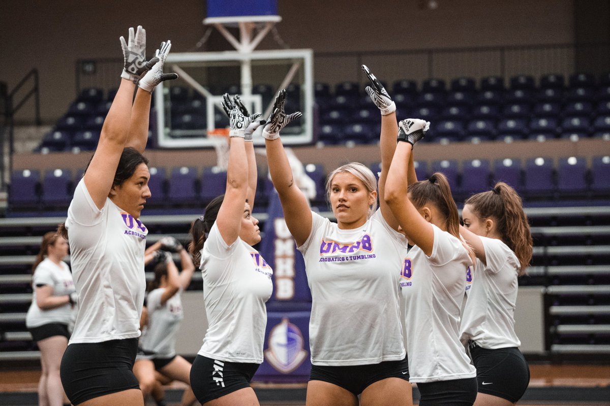 CruAcroTumb's tweet photo. putting in the work 💪

#gocru https://t.co/WrebQby0Je