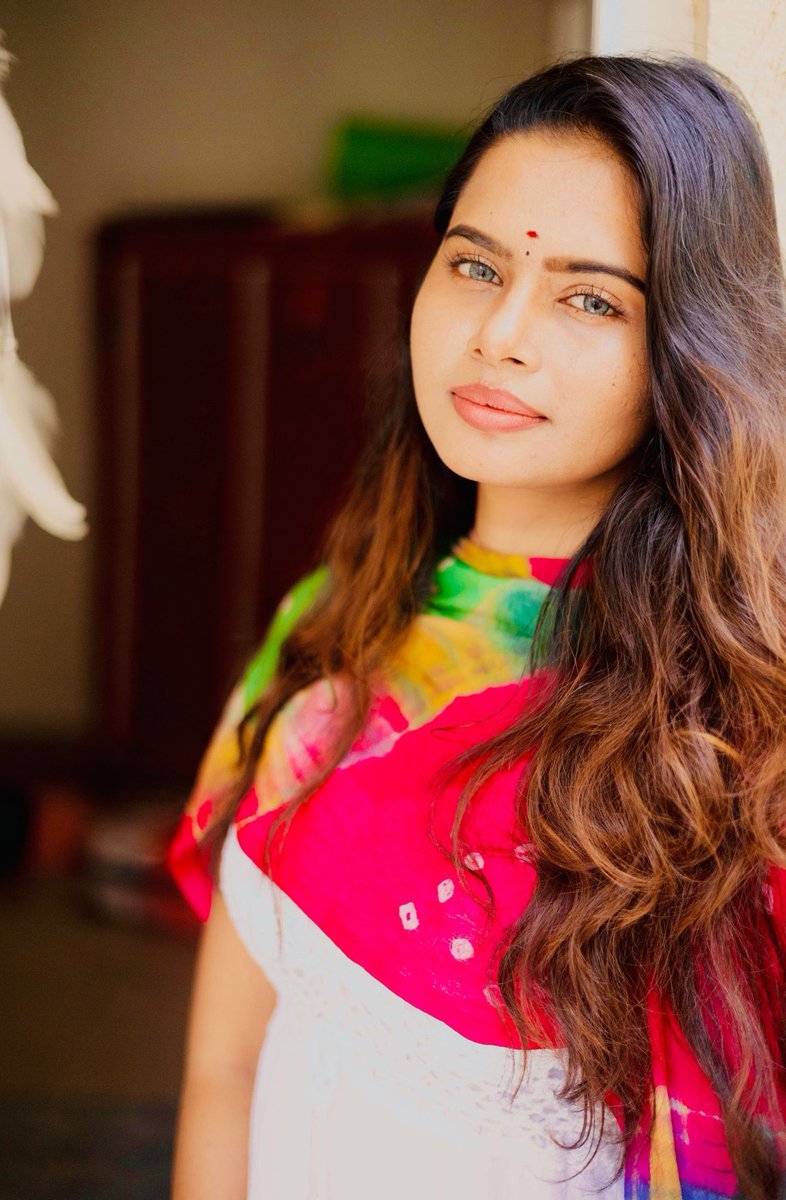 Only Heroines tweet media