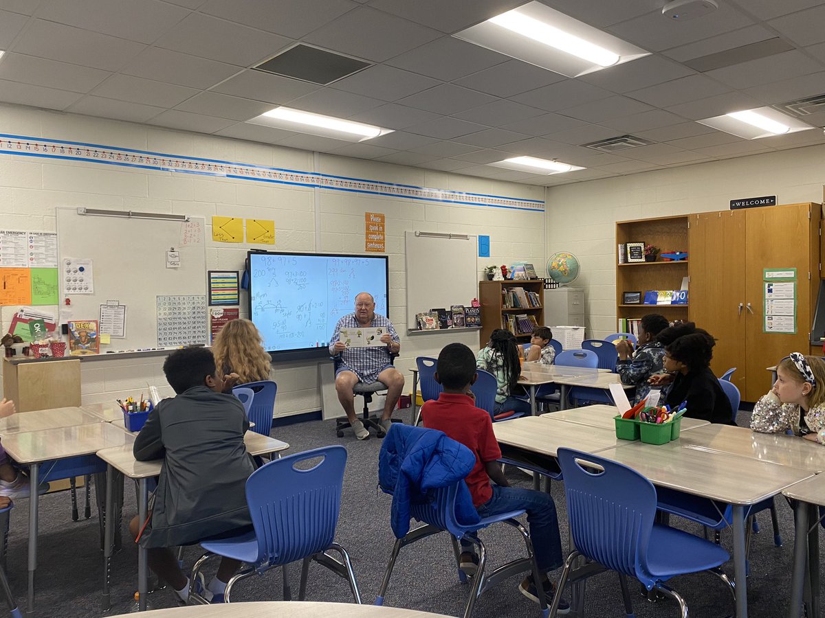 amosesteach's tweet photo. Mr. Dub the Mystery Reader! Thank you Kiwanis Club for everything you do for Caldwell #kiwanasclubmckinney #CaldwellCatsPride #WeAreCaldwell #YouBelongInMISD #MyMISD  #MISDLivesKind #SomosCaldwell #TupertenecesenMISD #gibcal https://t.co/AdN27gQxg7