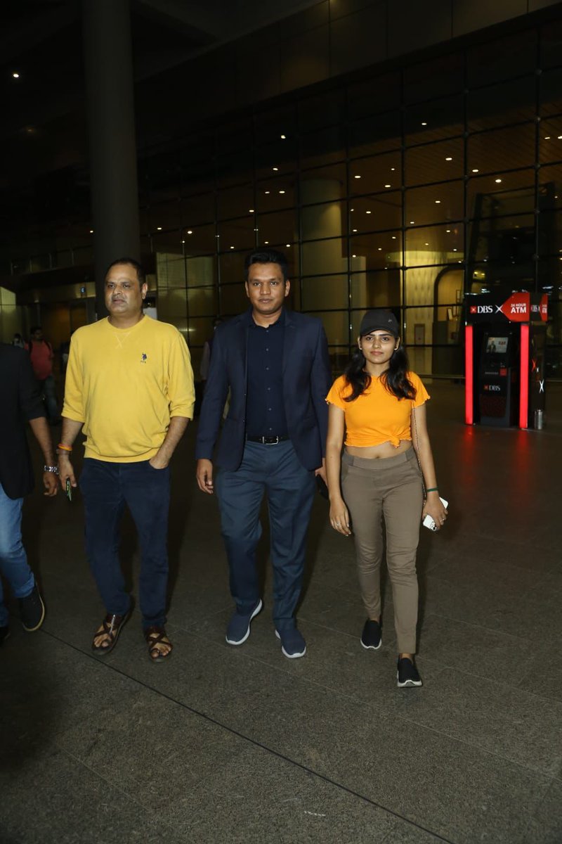 IsuruShammika's tweet photo. Dr. Isuru Bandara and Mr. Priyanath Rathnayake left India to have discussions on the “ International Film Festival” to be held in Sri Lanka and all the discussions end successfully
#IsuruBandara  #FutureSriLanka🇱🇰  #futureleaders     #bollywoodmovies  #international_film_festival https://t.co/ukE3veGabl
