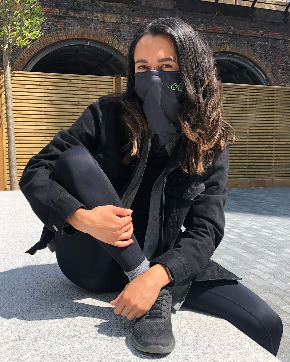When you ride your #escooter or bike, you need to pay attention, not just to the traffic! 🛟

You have to think about your lungs too. Riding in the city, with polluted air it’s not good for your health.

With an integrated 4 layer filter, you’ll #breathe easier.👇