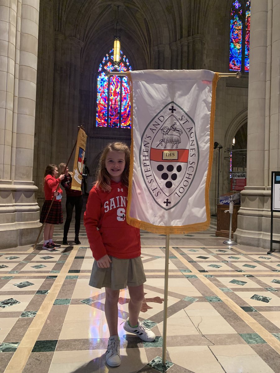 KBteachandstuff's tweet photo. Getting ready for the Episcopal Schools Celebration Service. 3B is helping to represent ⁦@SSSASsaints⁩ #sssasGrade3 https://t.co/QKxAMR9vpH