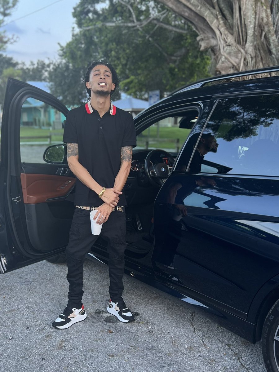 YB⛽ tweet media