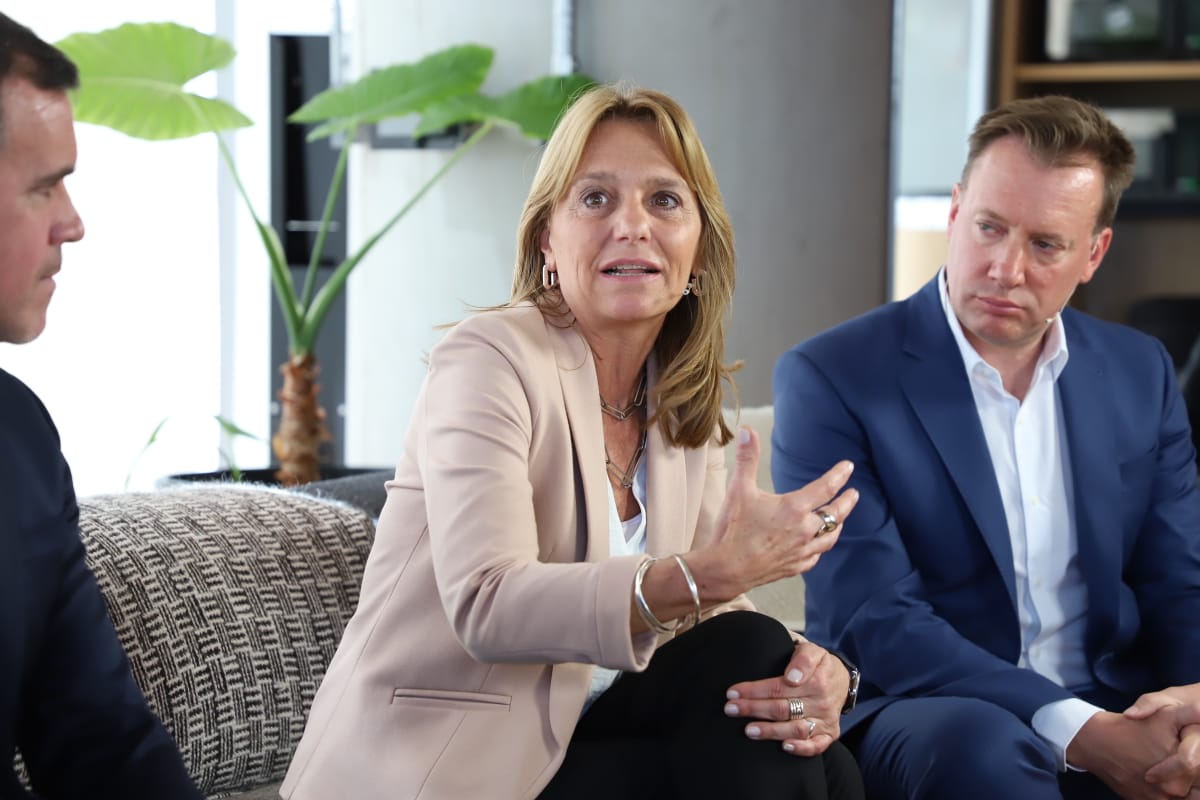 👉 "Hemos introducido mucha tecnología para los equipos de trabajo y la comunicación con los clientes" 

👉 "La perspectiva que tiene Argentina con el desarrollo de Vaca Muerta es enorme"

📲 En vivo por ambito.com