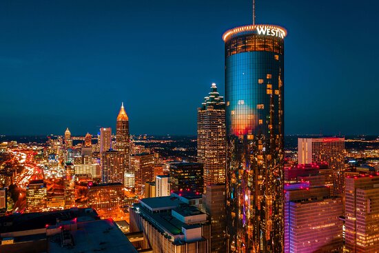 DragonCon's tweet photo. Racers…start your browsers!

The Westin Peachtree Plaza, Atlanta room block for #DragonCon2023 is now open at https://t.co/eYrzbwzaFo

There is a 4 night minimum, including Thurs-Sun nights.  No deposit due today; the entire balance charged to the card on file on 3/1/2023. https://t.co/vr9bScj3Jl