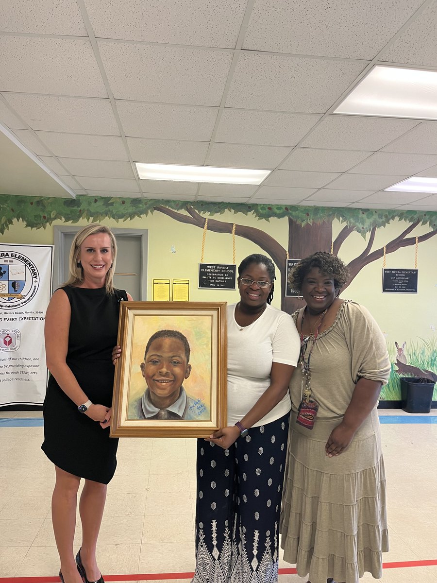 Lisa Liriano (@lisa_liriano) on Twitter photo Who knew one of our RBLP classroom readers was not only a mentor but an artist? Never underestimate the power of building relationships in the classroom and the community. <a href="/McKnight_WRES/">Dr. Alisha McKnight</a> <a href="/CatrinasPage1/">Catrina Martinez</a> <a href="/trenia91/">Katrenia Wilkinson</a> <a href="/MitchellGenay/">Genay Frugé Mitchell</a> <a href="/Area4SuptPBCSD/">North Region PBCSD</a> <a href="/SHigginsWRES/">Shameka Higgins</a> Who knew one of our RBLP classroom readers was not only a mentor but an artist? Never underestimate the power of building relationships in the classroom and the community. <a href="/McKnight_WRES/">Dr. Alisha McKnight</a> <a href="/CatrinasPage1/">Catrina Martinez</a> <a href="/trenia91/">Katrenia Wilkinson</a> <a href="/MitchellGenay/">Genay Frugé Mitchell</a> <a href="/Area4SuptPBCSD/">North Region PBCSD</a> <a href="/SHigginsWRES/">Shameka Higgins</a>