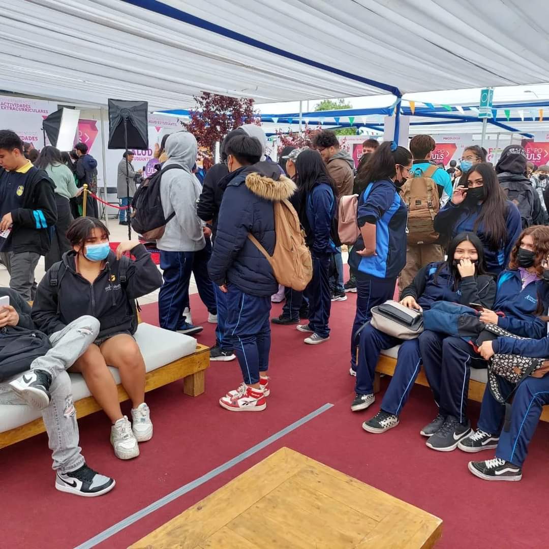 userena's tweet photo. ⭕[AHORA] Estudiantes de distintos establecimientos de la región visitan nuestra #EXPOULS 2022 https://t.co/k1eldV4nHR