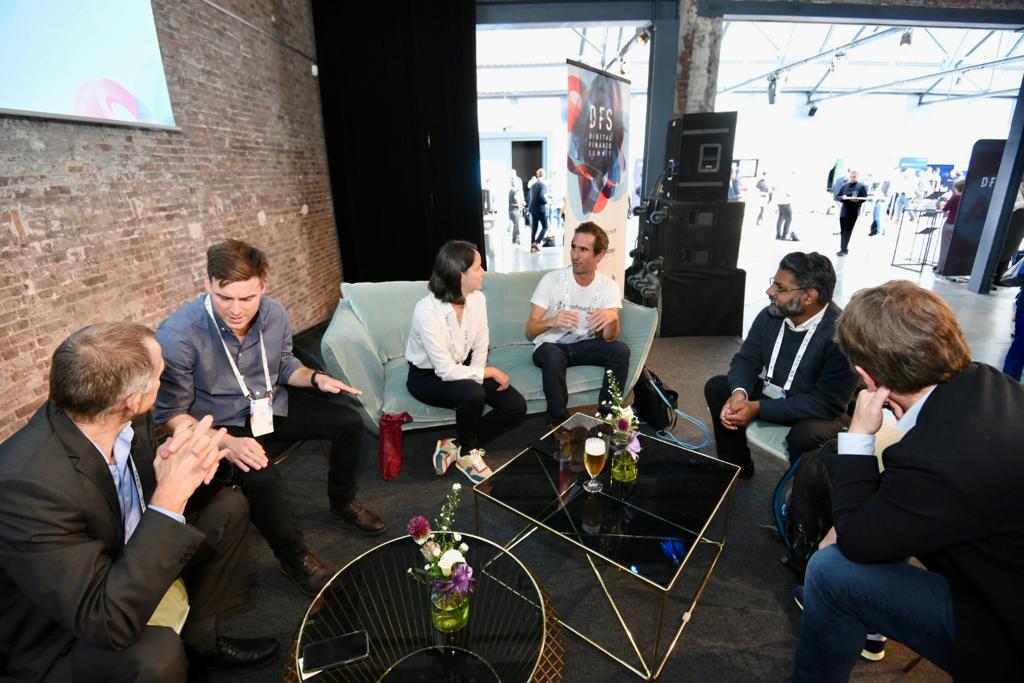 fintechbe's tweet photo. ☕We have been having some interesting conversations at the "Meet the Speakers Café" with industry experts like Analia Clouet, Frederic Lebeau, Marijke Verhavert &amp; Margaret-Ann Splawn. Here are a few glimpses from one of the sessions.💡

#fintechbe #DFS22 https://t.co/ZygsZFAmfD